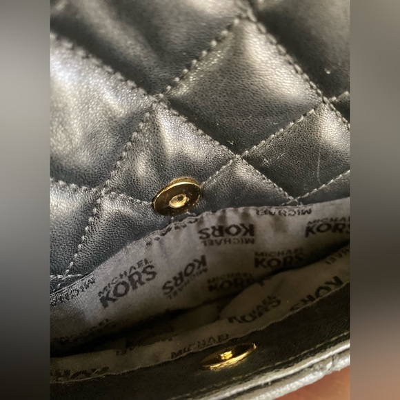 MICHAEL KORS HANNAH QUILTED🖤BLACK🖤LEATHER GOLD CHAIN SHOULDER/CROSSBODY🌟EUC🌟 - Picture 11 of 17